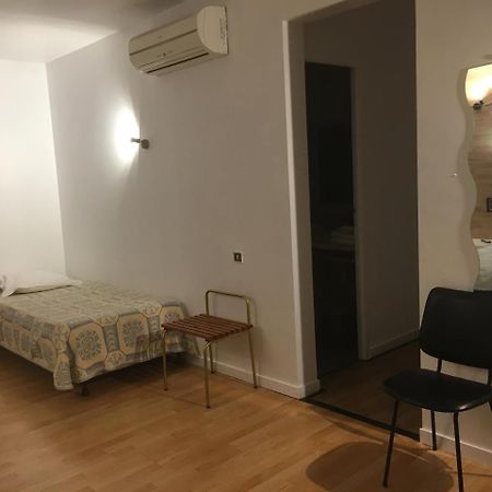 Tresserre Hotel Restaurant La Garenne מראה חיצוני תמונה