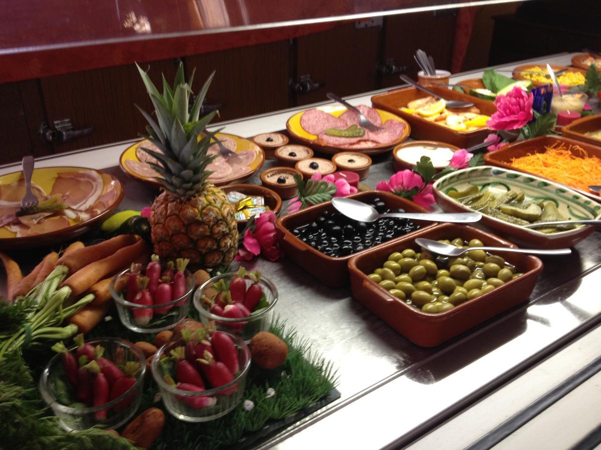 Tresserre Hotel Restaurant La Garenne מראה חיצוני תמונה